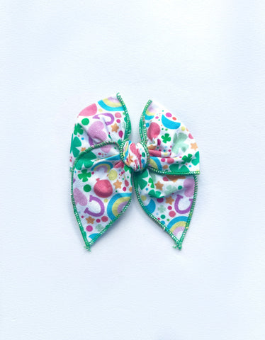 Lucky Charm Mini Willow Bow
